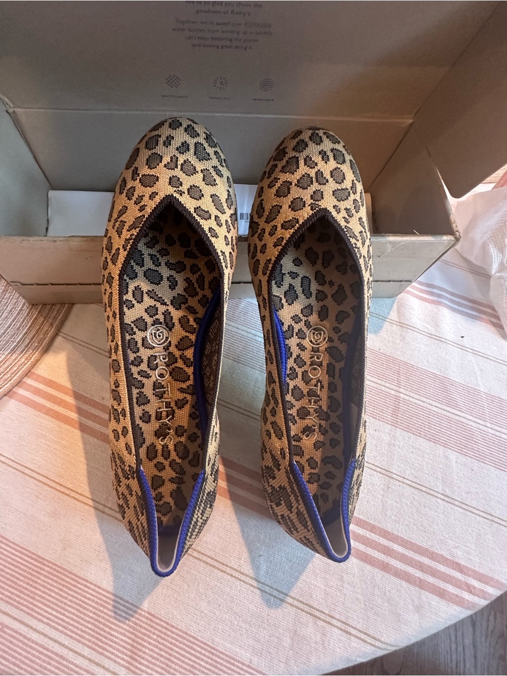 *New w box* Leopard Print “spotted” Rothy’s- fits like 8.5